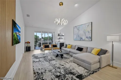 Blue Point Ave #201