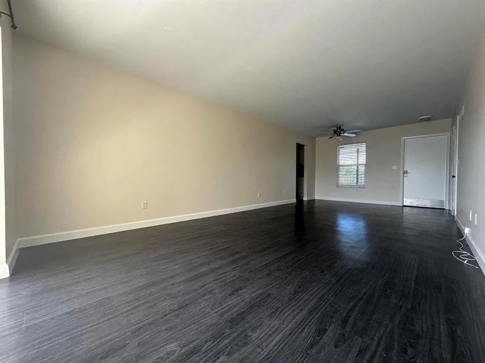 809 Hummingbird Way #5C North Palm Beach, FL 33408