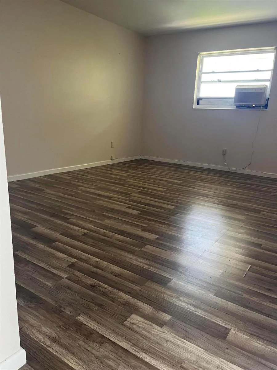 809 Hummingbird Way #5C North Palm Beach, FL 33408