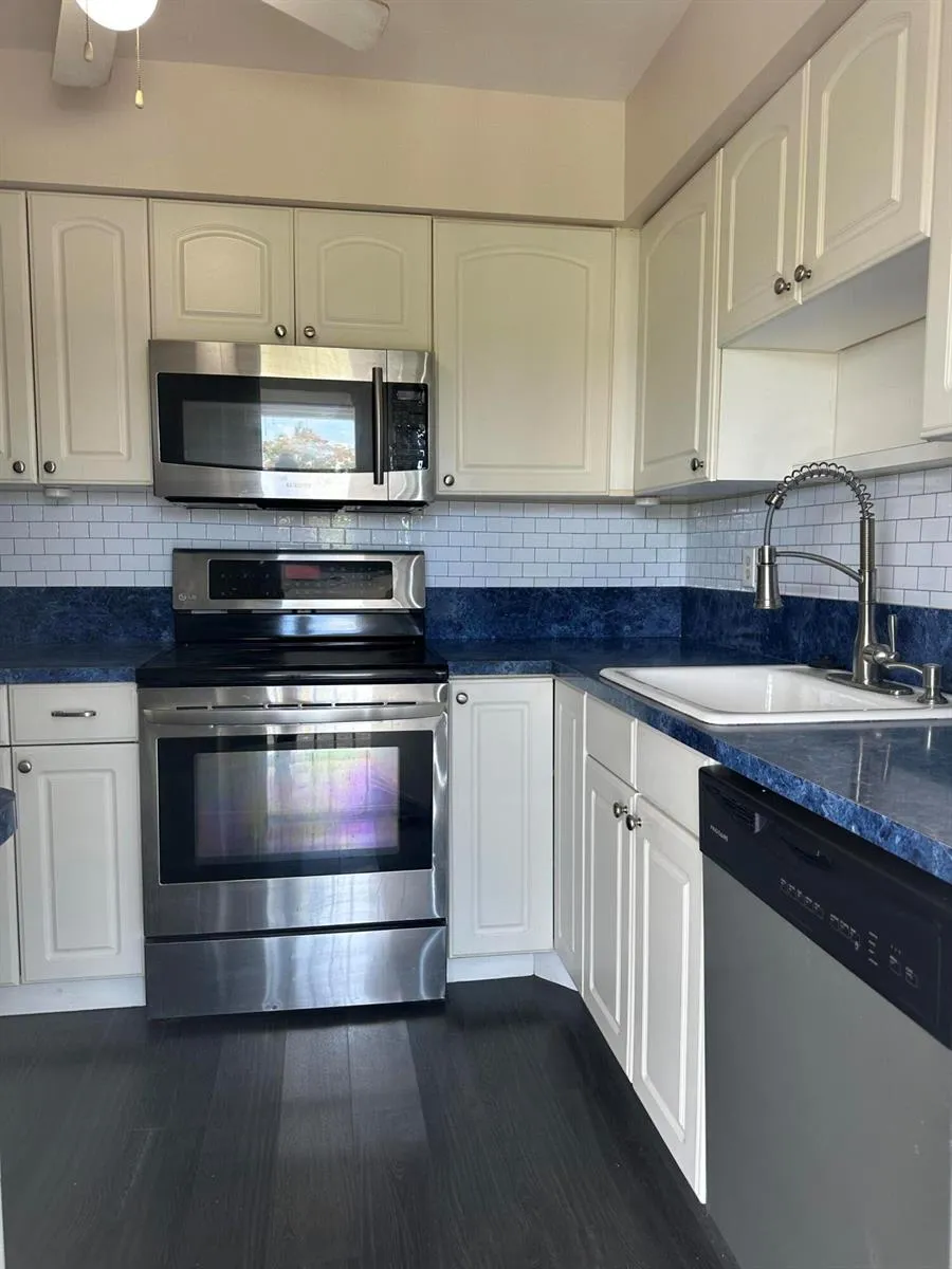 809 Hummingbird Way #5C North Palm Beach, FL 33408