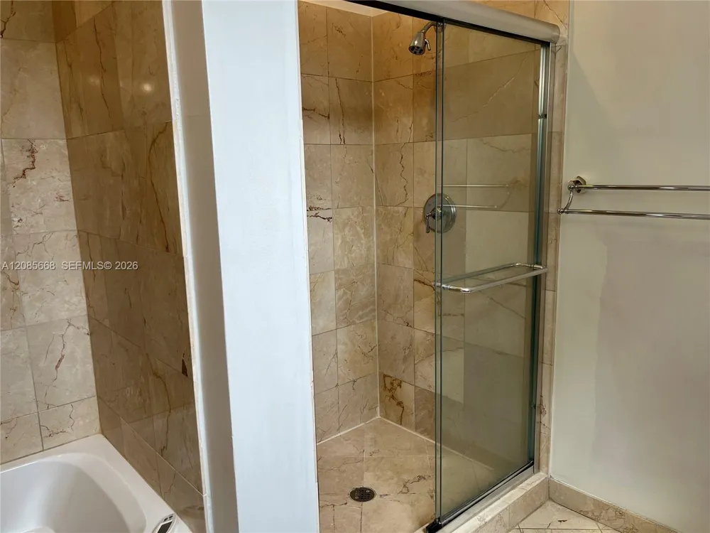 570 Loretto Ave #10 Coral Gables, FL 33146