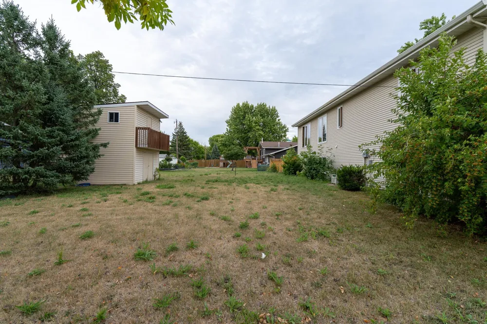 202 11th Avenue E West Fargo, ND 58078