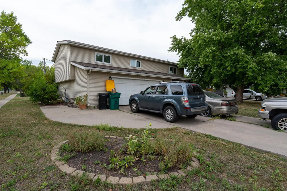 202 11th Avenue E West Fargo, ND 58078