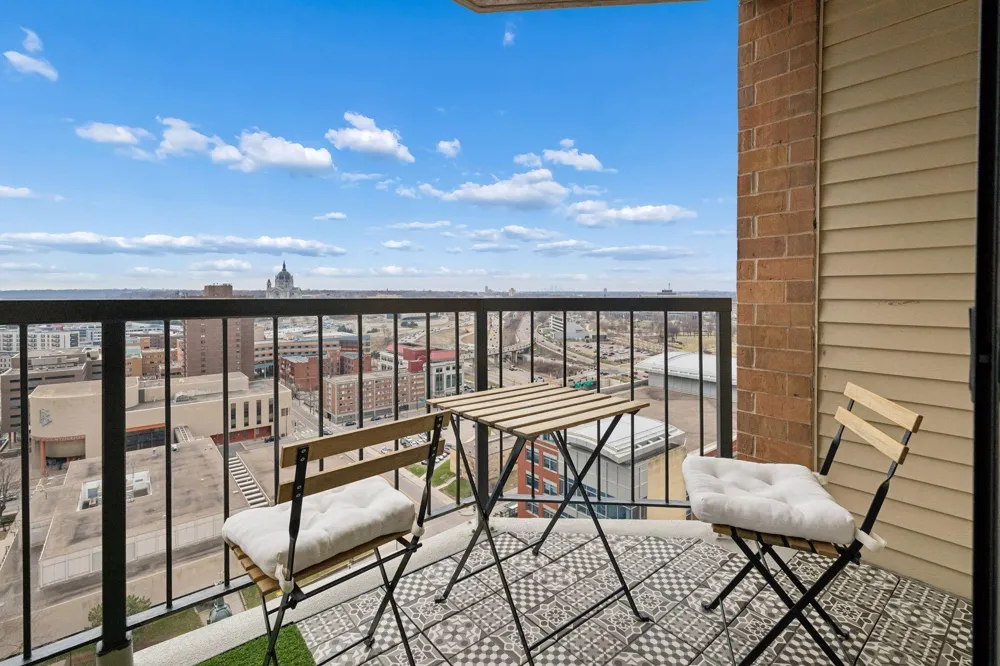 78 10th Street E #2408 Saint Paul, MN 55101