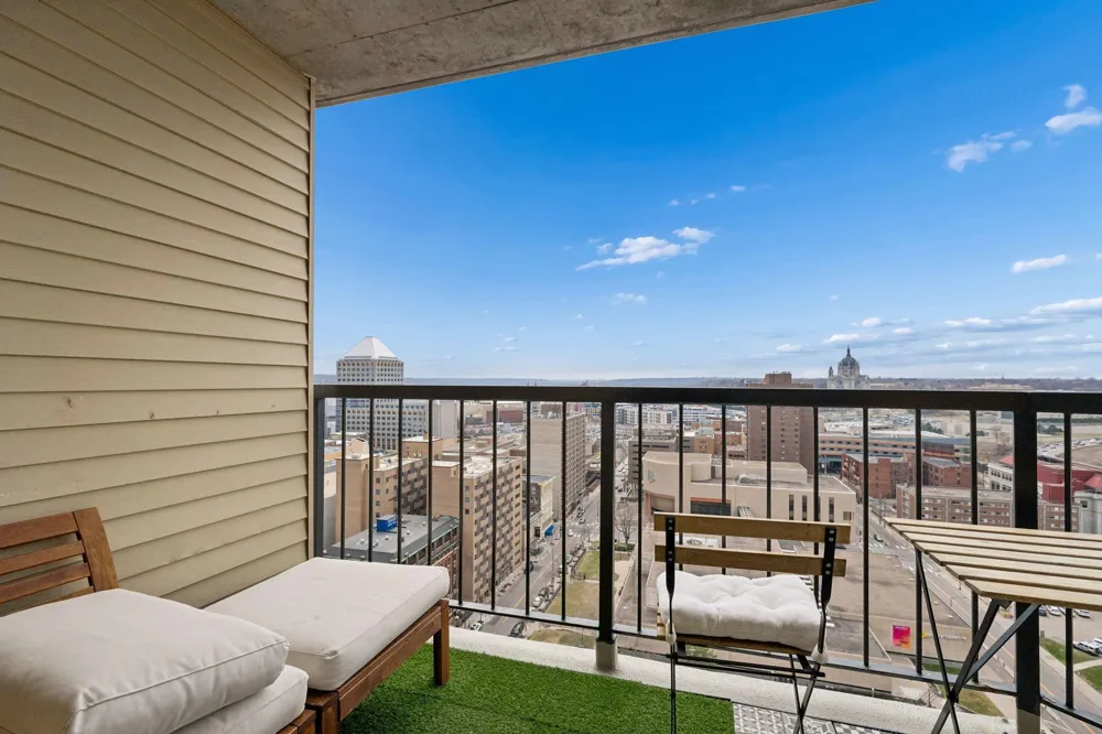 78 10th Street E #2408 Saint Paul, MN 55101