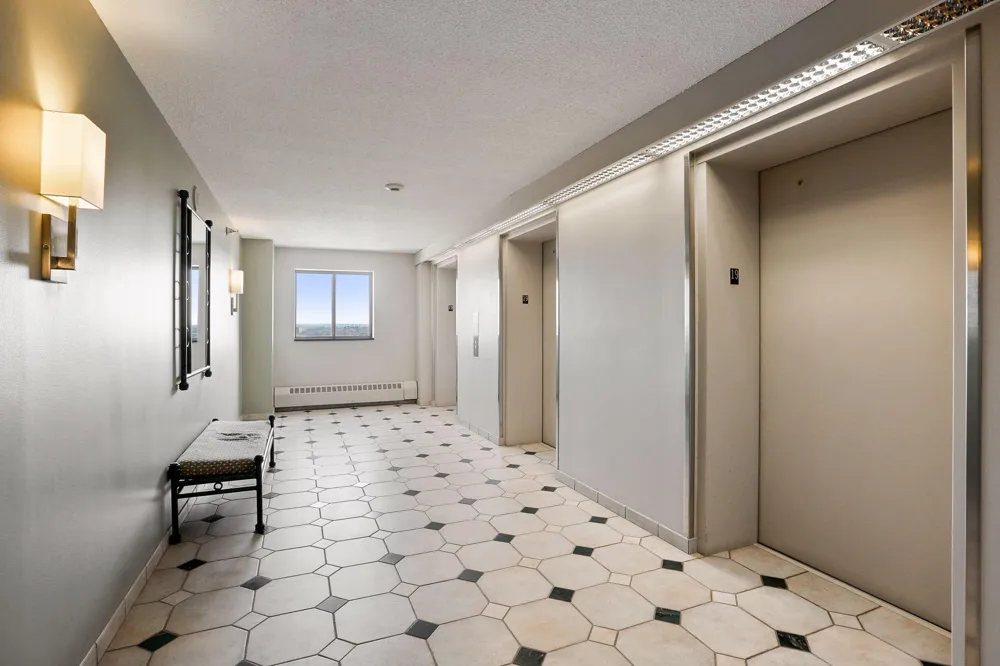 78 10th Street E #2408 Saint Paul, MN 55101
