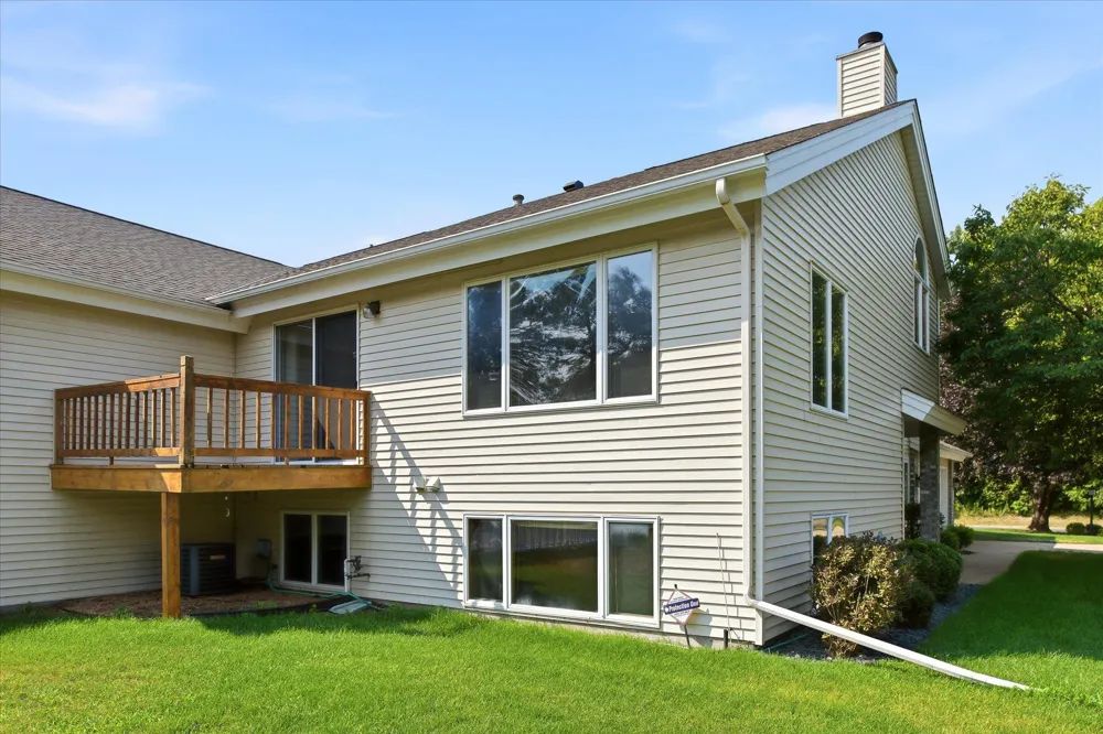 5758 Heather Ridge Drive Shoreview, MN 55126