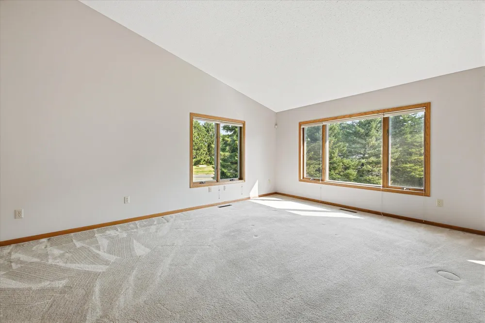 5758 Heather Ridge Drive Shoreview, MN 55126