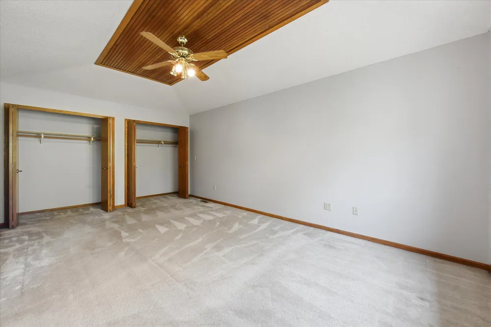 5758 Heather Ridge Drive Shoreview, MN 55126