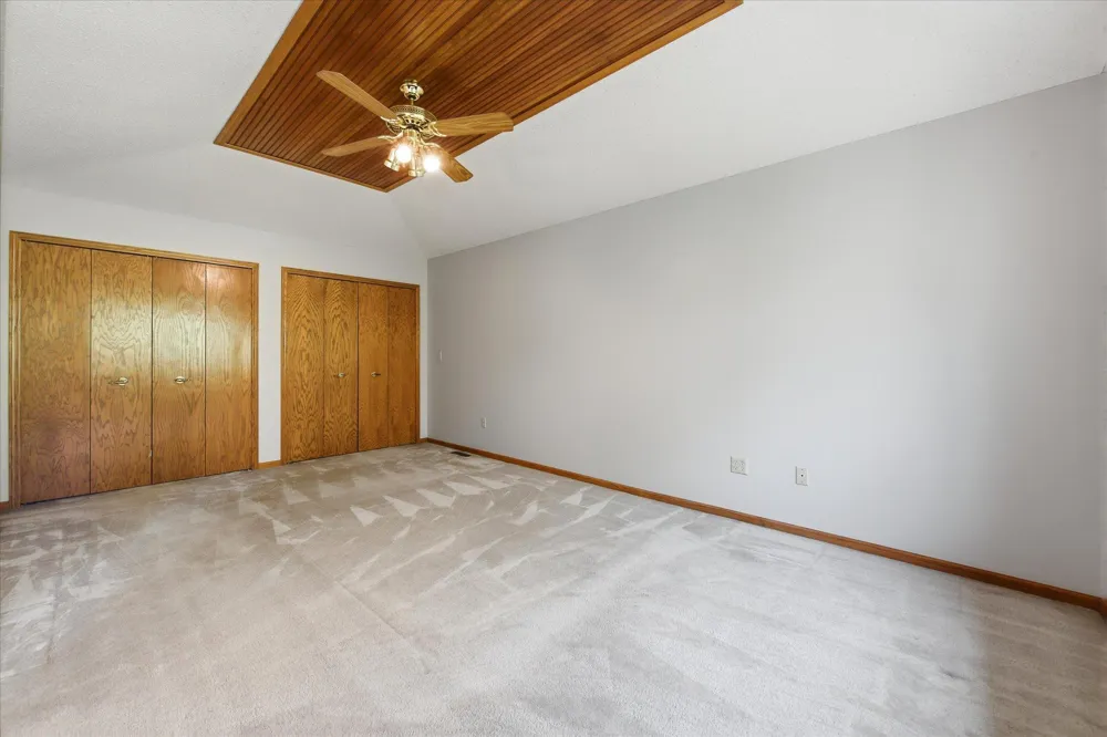 5758 Heather Ridge Drive Shoreview, MN 55126