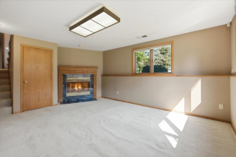 5758 Heather Ridge Drive Shoreview, MN 55126