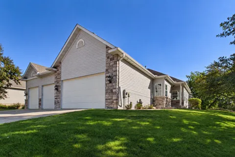 710 Gilfillan Lane