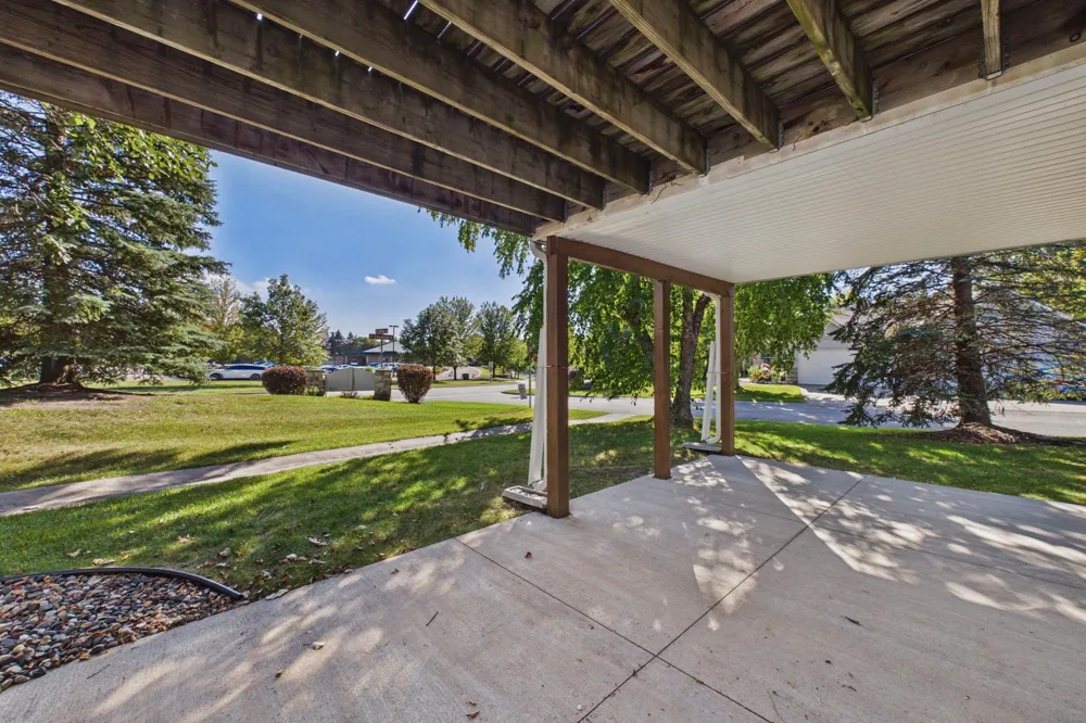 710 Gilfillan Lane White Bear, MN 55127