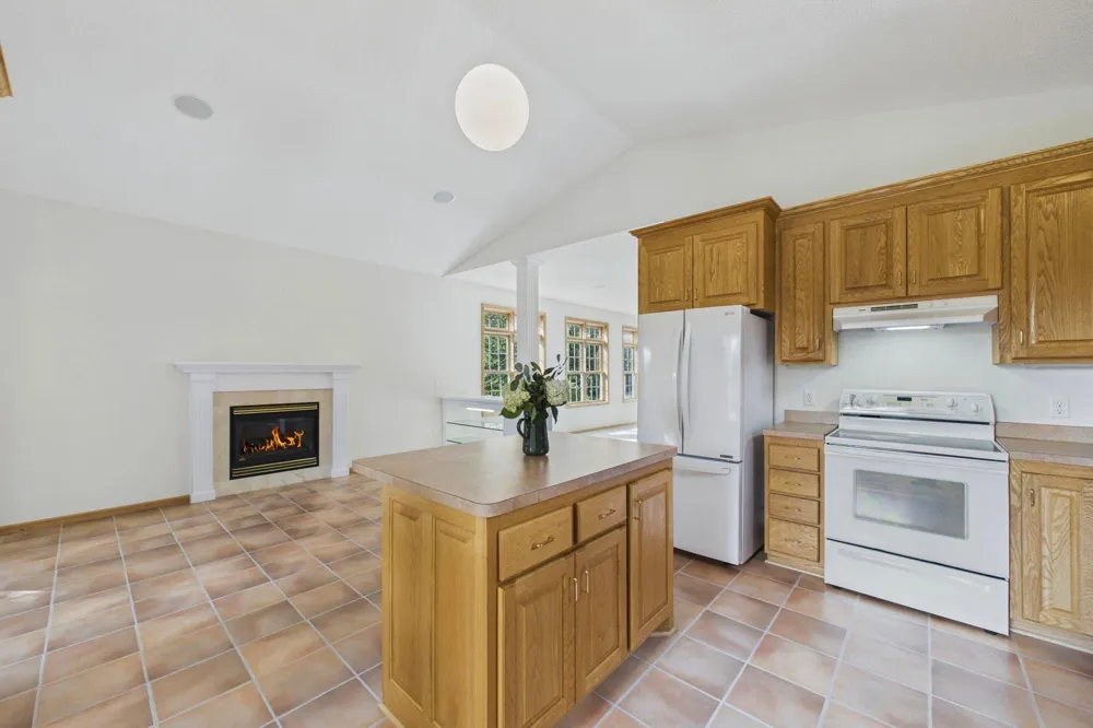 710 Gilfillan Lane White Bear, MN 55127