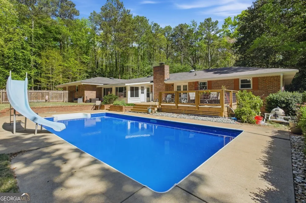 2907 Glad Dale DR SE Conyers, GA 30094