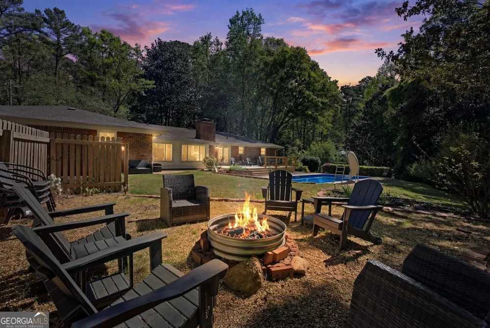 2907 Glad Dale DR SE Conyers, GA 30094