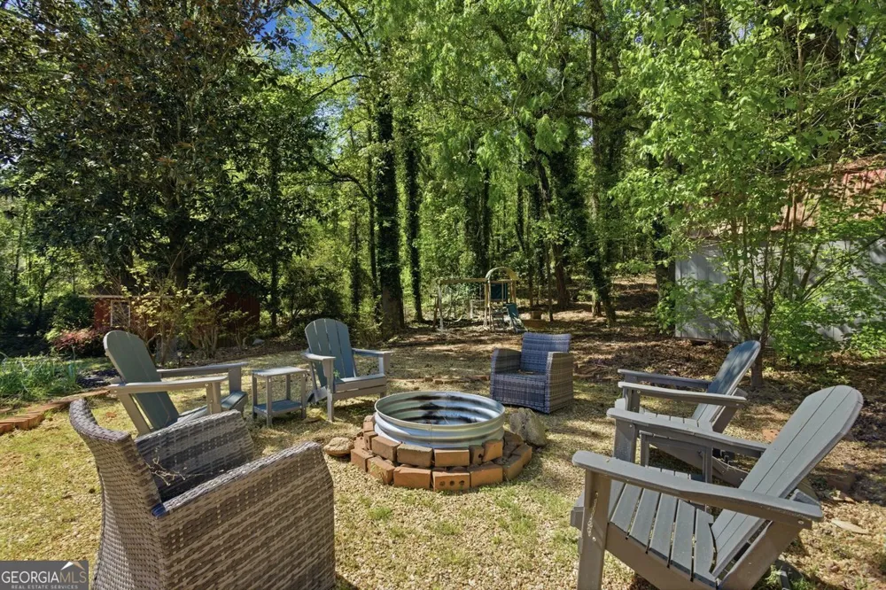 2907 Glad Dale DR SE Conyers, GA 30094