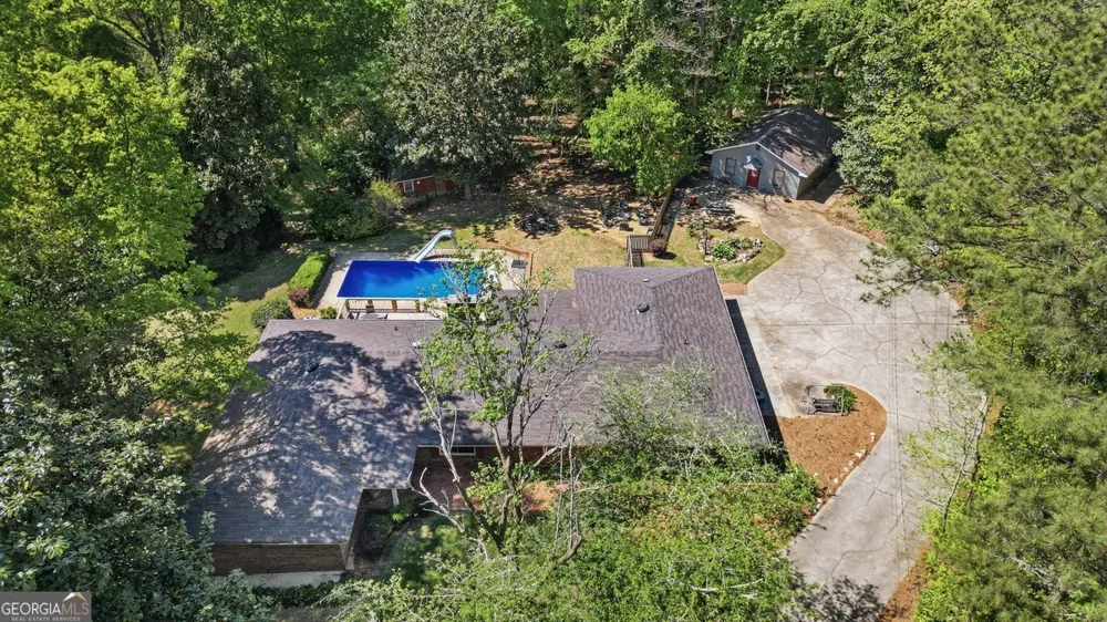 2907 Glad Dale DR SE Conyers, GA 30094