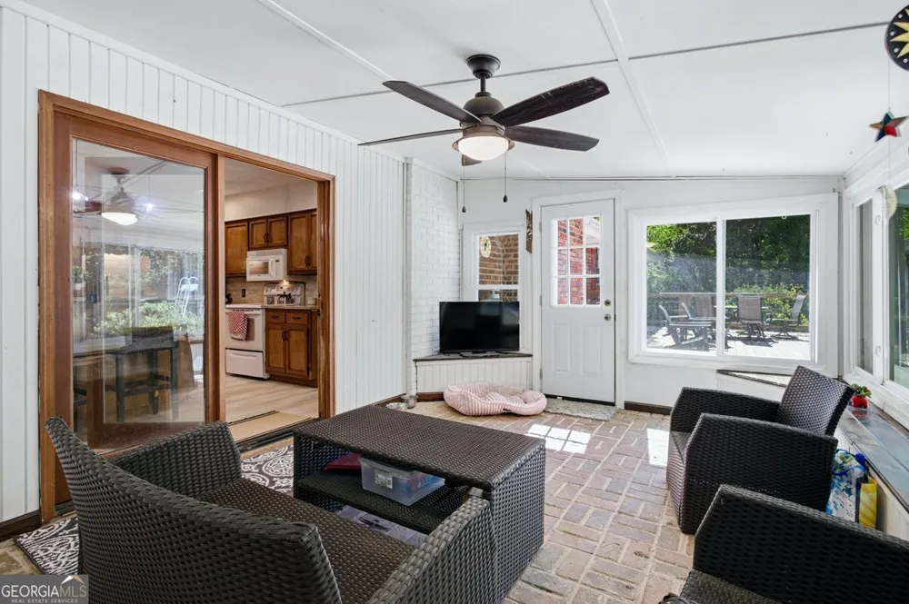2907 Glad Dale DR SE Conyers, GA 30094