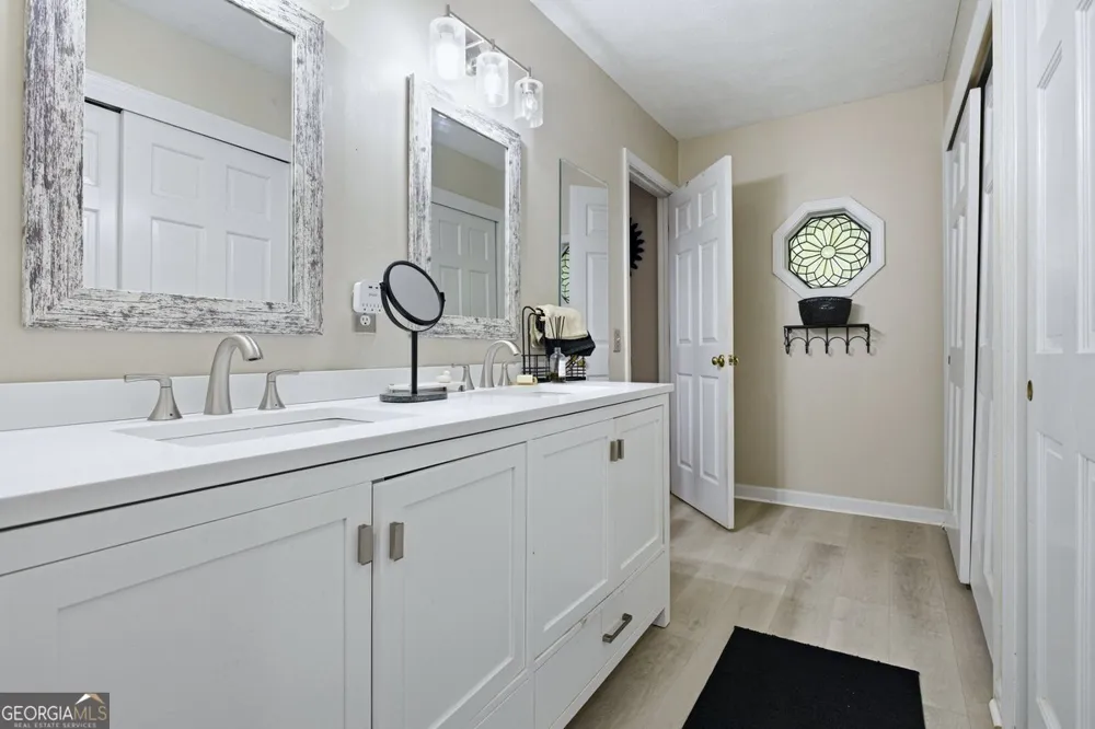 2907 Glad Dale DR SE Conyers, GA 30094