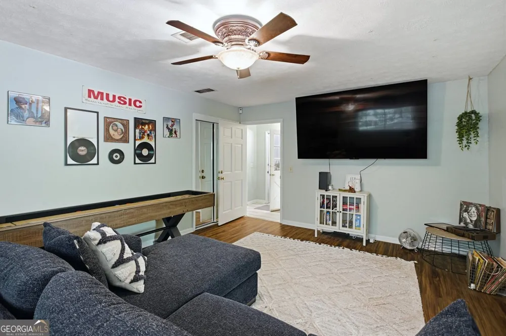 2907 Glad Dale DR SE Conyers, GA 30094
