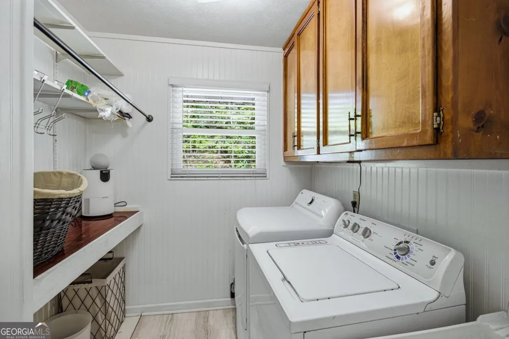 2907 Glad Dale DR SE Conyers, GA 30094