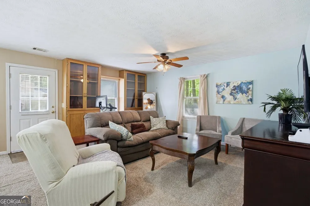 2907 Glad Dale DR SE Conyers, GA 30094