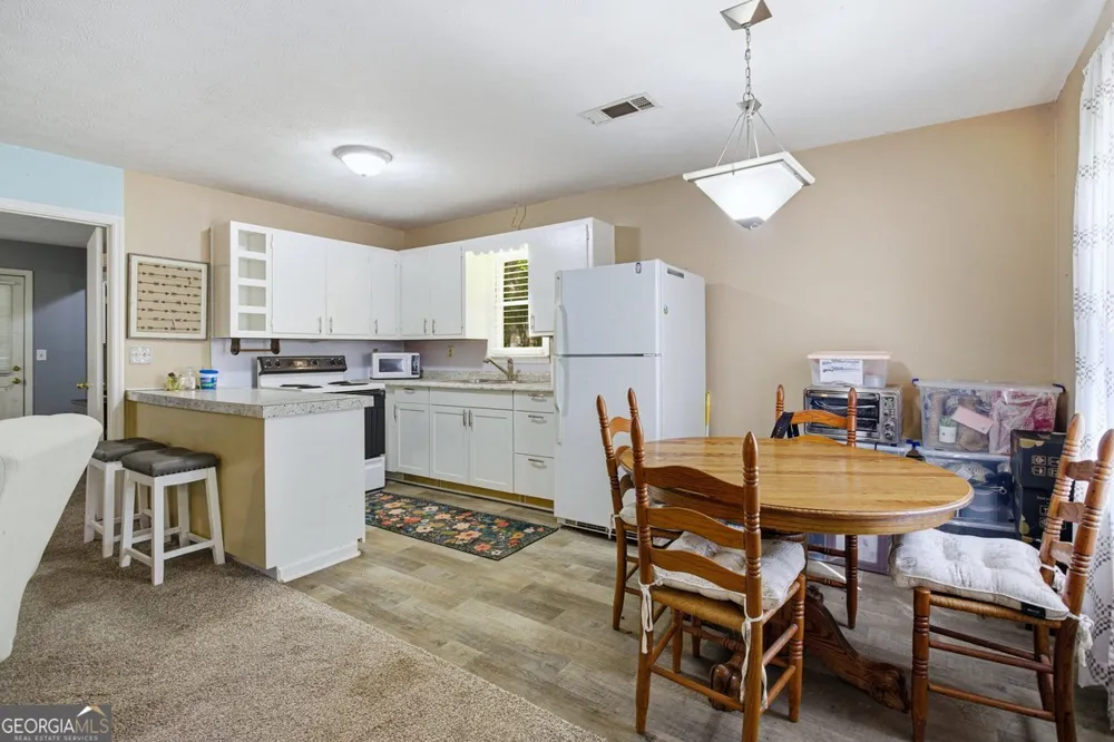 2907 Glad Dale DR SE Conyers, GA 30094