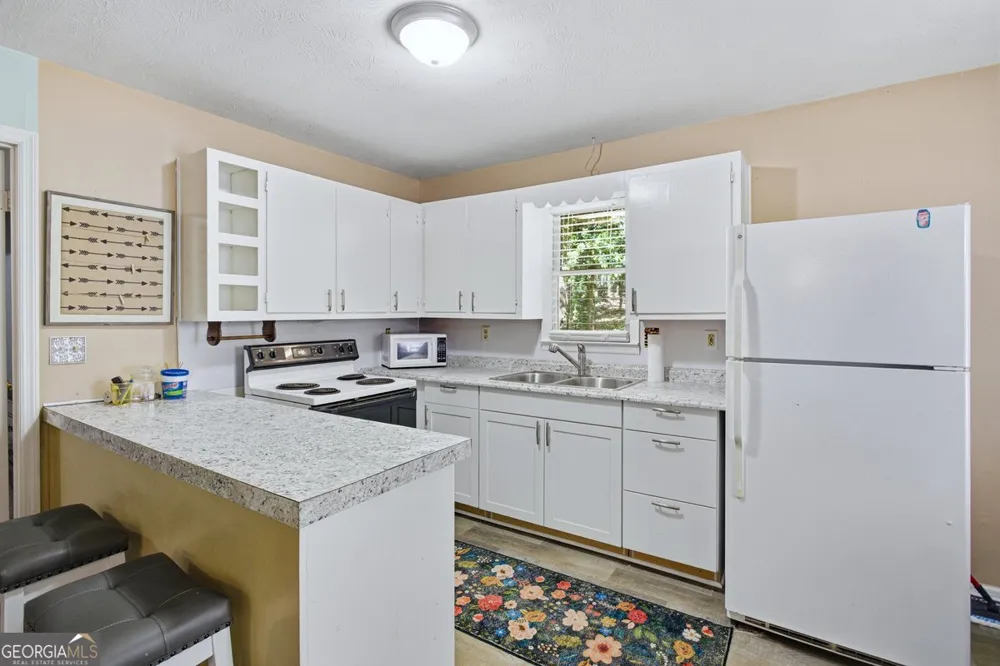 2907 Glad Dale DR SE Conyers, GA 30094