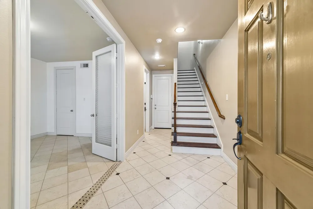 2617 Capitol Street Houston, TX 77003