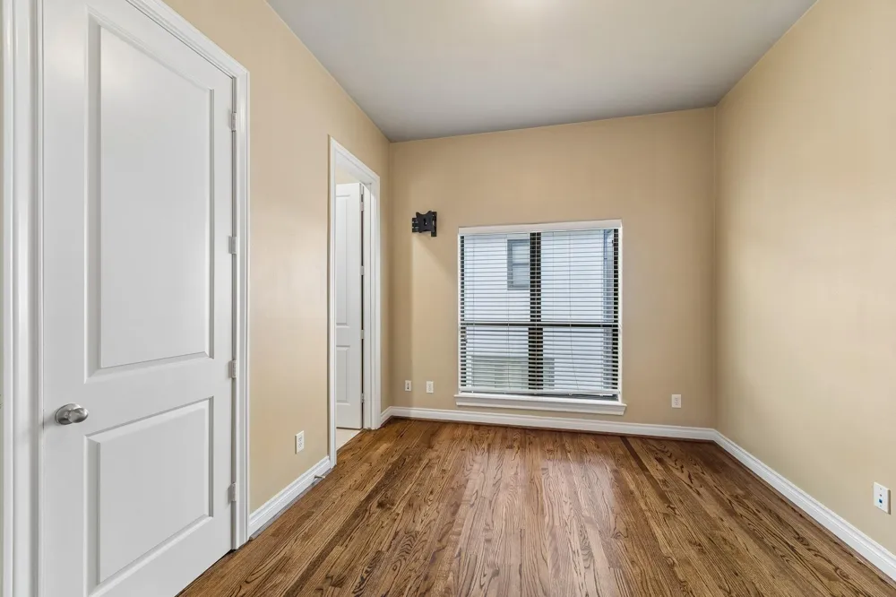 2617 Capitol Street Houston, TX 77003