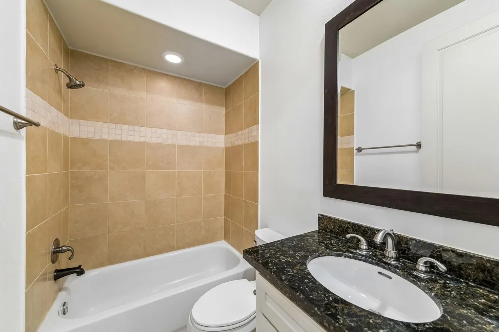 2617 Capitol Street Houston, TX 77003