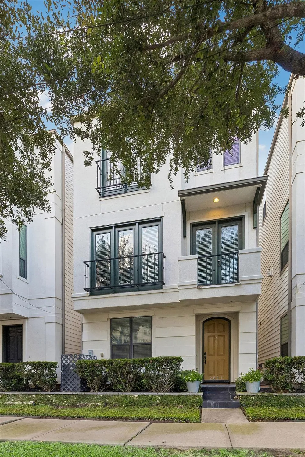 2617 Capitol Street Houston, TX 77003