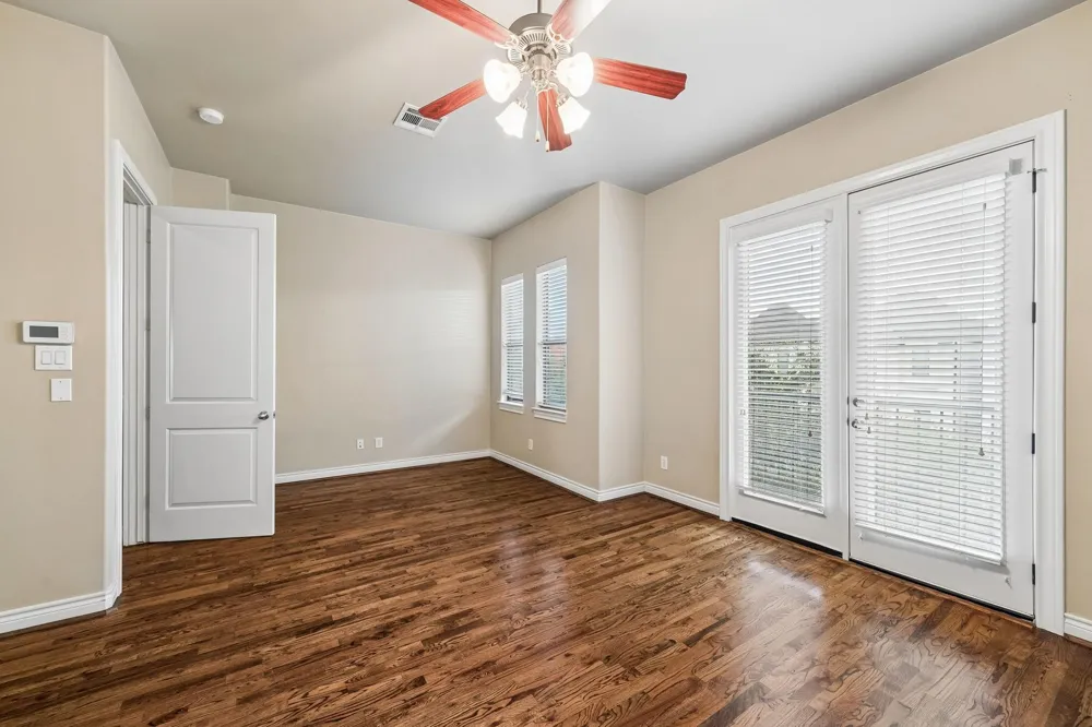 2617 Capitol Street Houston, TX 77003