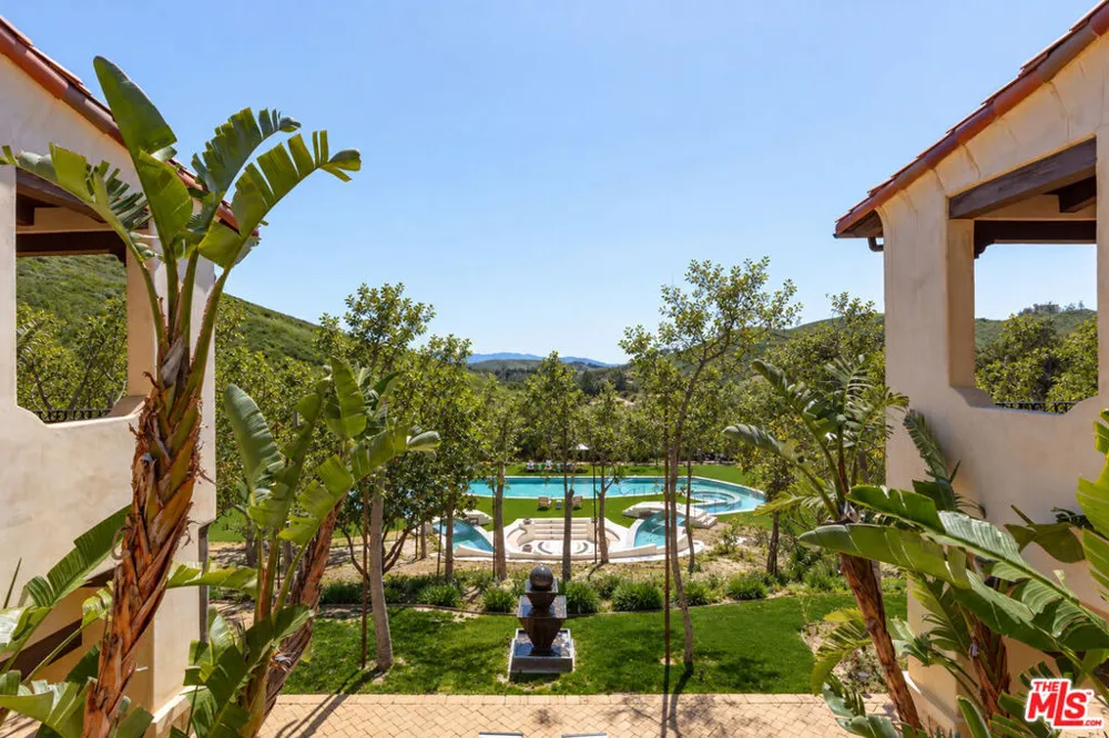 6914 Solano Verde Drive Somis, CA 93066