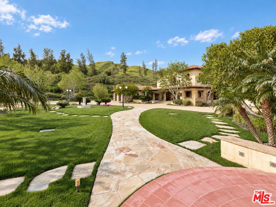 6914 Solano Verde Drive Somis, CA 93066