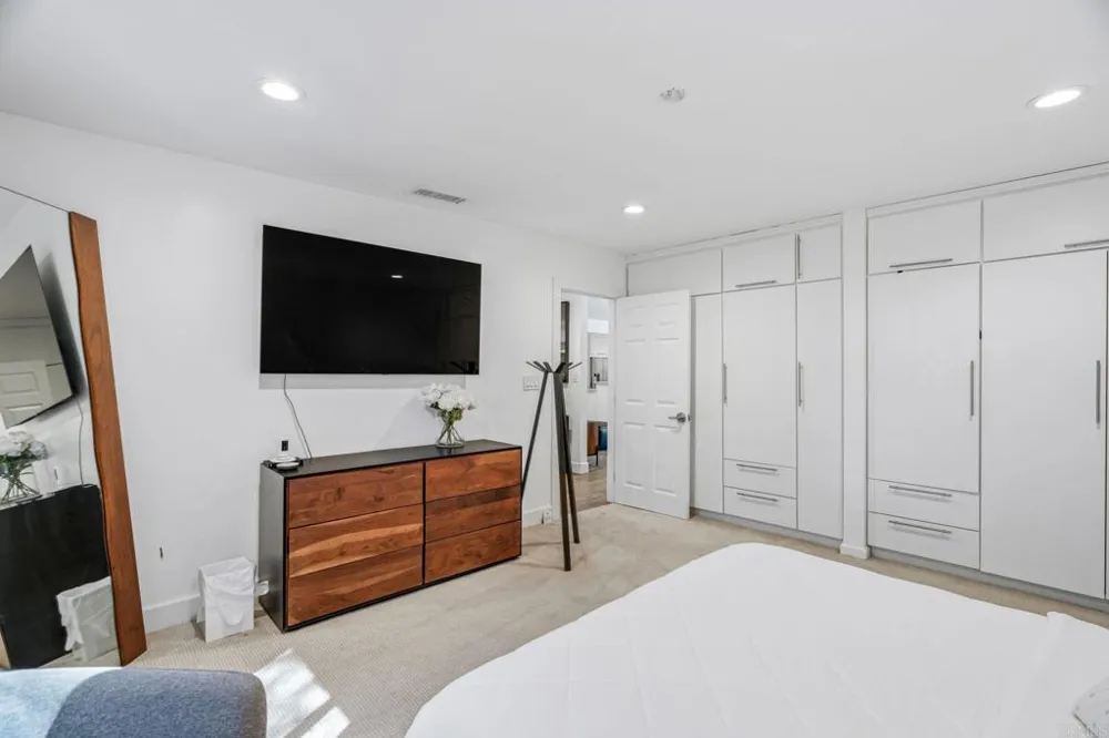 1720 Weaver Street San Diego, CA 92114