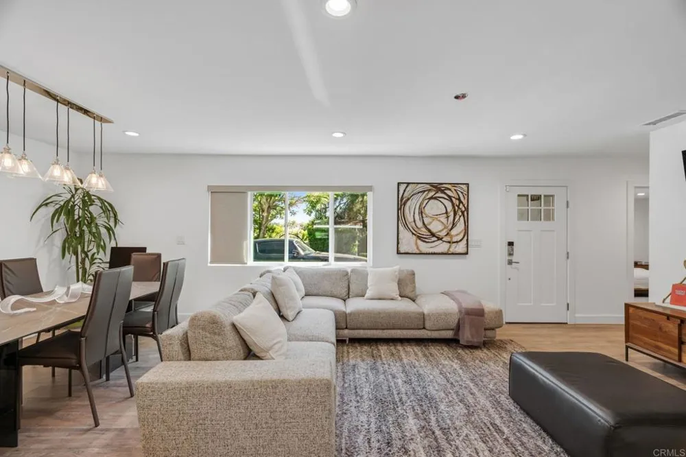 1720 Weaver Street San Diego, CA 92114