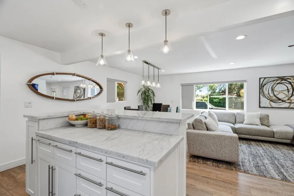 1720 Weaver Street San Diego, CA 92114