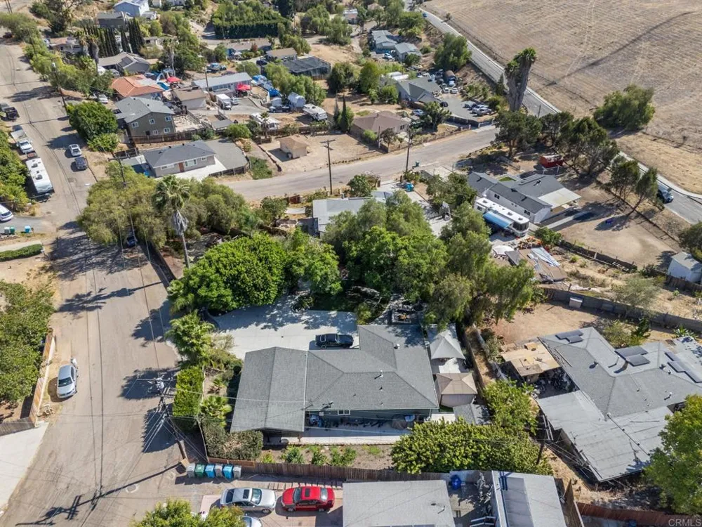 1720 Weaver Street San Diego, CA 92114