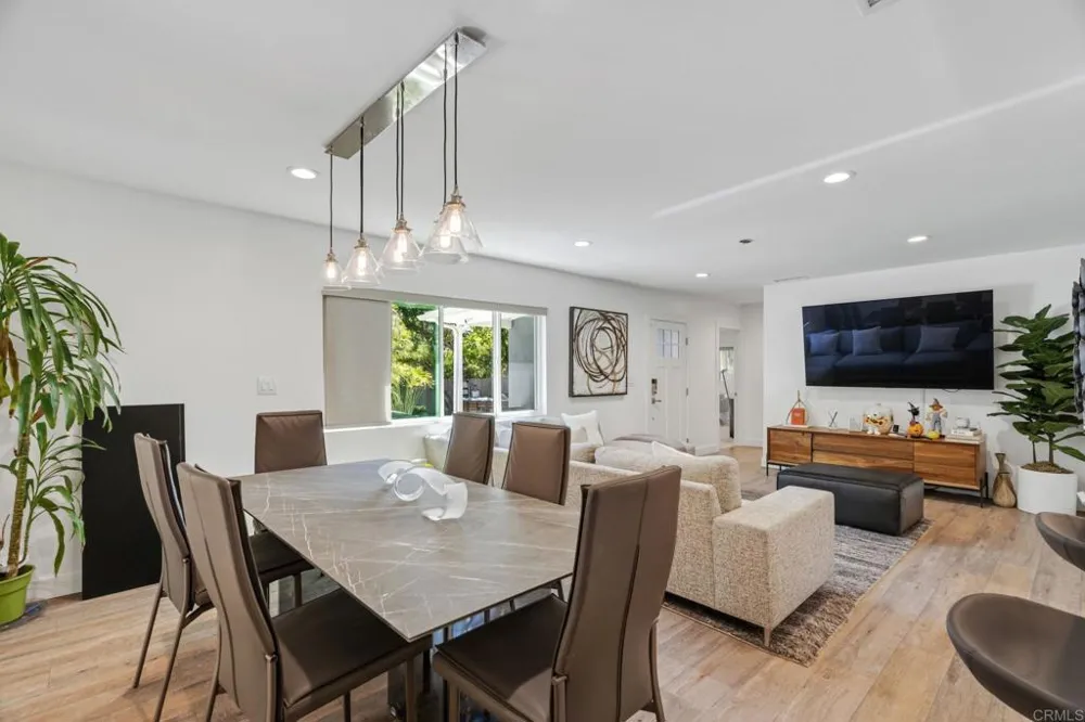 1720 Weaver Street San Diego, CA 92114