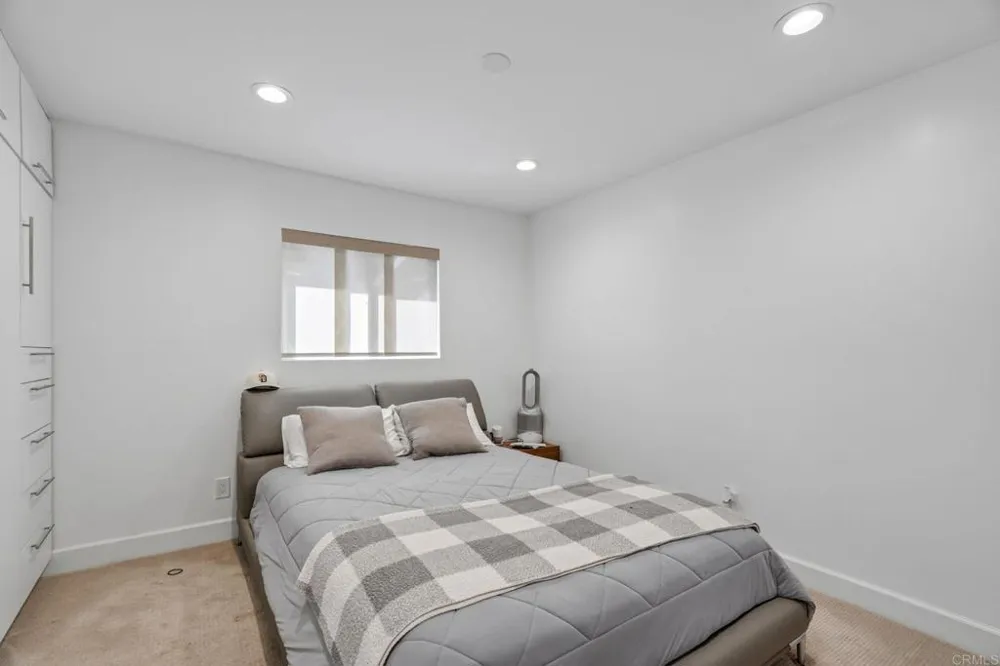 1720 Weaver Street San Diego, CA 92114