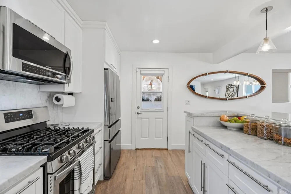 1720 Weaver Street San Diego, CA 92114