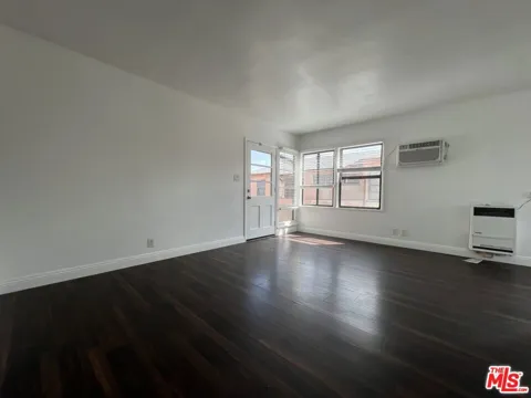 2010 W 35th Street
