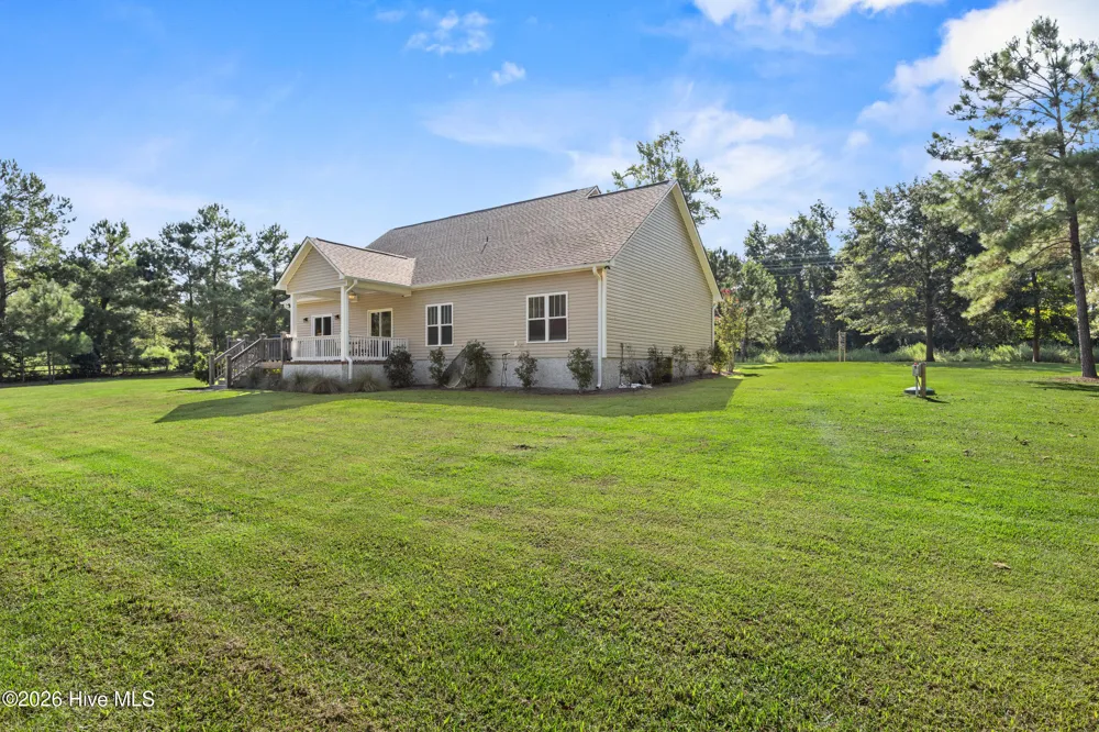 344 Island Creek Road Rocky Point, NC 28457
