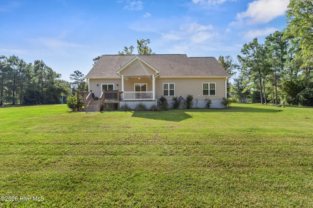 344 Island Creek Road Rocky Point, NC 28457