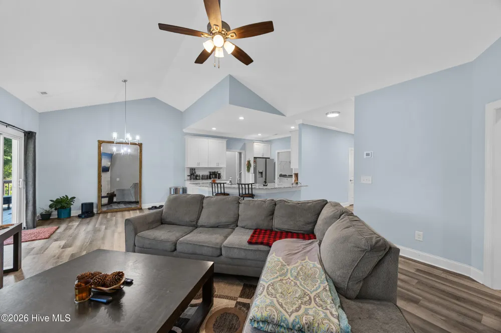 344 Island Creek Road Rocky Point, NC 28457