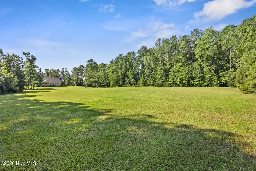 344 Island Creek Road Rocky Point, NC 28457