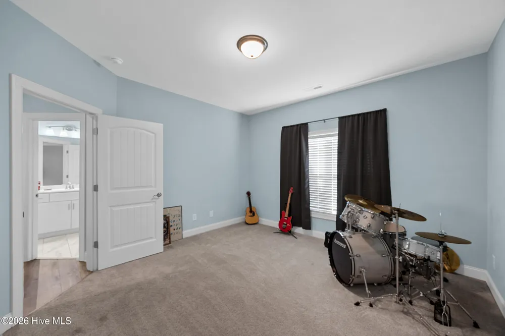 344 Island Creek Road Rocky Point, NC 28457