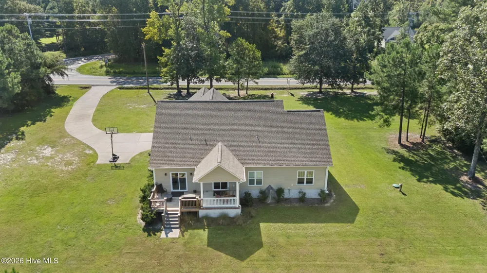 344 Island Creek Road Rocky Point, NC 28457